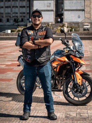 Marco Centelles. Oso